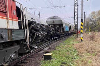 V úseku Palárikovo - Tvrdošovce sa v utorok ráno vykoľajil nákladný vlak.