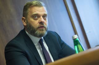 Na snímke predseda Výboru pre obranu a bezpečnosť NRSR Juraj Krúpa (SAS). 
