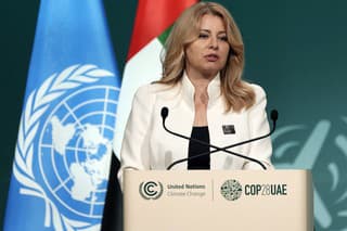 Slovenská prezidentka Zuzana Čaputová vystupuje s prejavom na otvorení klimatického summitu COP28 v Dubaji v piatok 1. decembra 2023. 