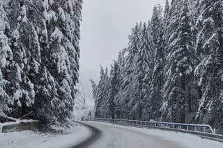 Husté sneženie na Slovensku (ilustračné foto)