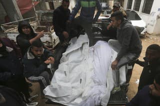 Škody po izraelskom leteckom útoku na pásmo Gazy v Rafahu