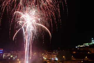 Nitra tiež privítala nový rok ohňostrojom.