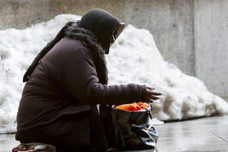 Bezdomovci v zime trpia viac ako kedykoľvek inokedy (ilustračné foto).