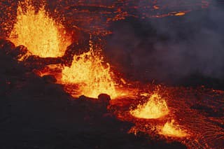 Erupcia sopky Grindavík na Islande.