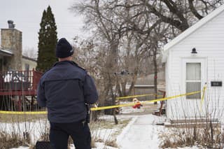 Kanaďan bol obvinený z piatich vrážd prvého stupňa v rámci smrti svojej manželky, troch malých detí a 17-ročnej príbuznej.