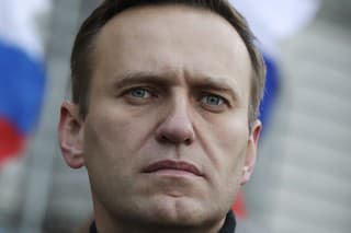 Na archívnej snímke z 29. februára 2020 ruský opozičný líder Alexej Navaľnyj († 47)