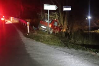 Včera vo večerných hodinách sa stala tragická dopravná nehoda na ceste III/1238 medzi Starou Turou a Vaďovcami.