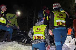 31-ročnú ženu našli horskí záchranári v žľabe.