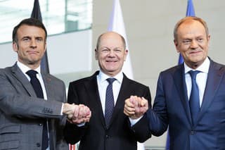 E. Macron, O. Scholz a D. Tusk po ich stretnutí v Berlíne.