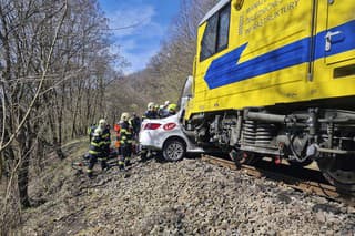 K nešťastiu došlo na železničnom priecestí v Pitelovej