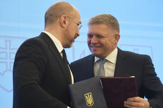  Predseda vlády Ukrajiny Denys Šmyhaľ a predseda vlády SR Robert Fico.