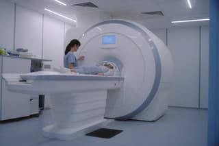 Nemocnice by mohli získať peniaze na nové CT a MR prístroje. Kvalitná diagnostika je totiž drahá, pomoc od štátu sa preto zíde.