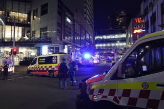 V nákupnom centre v Sydney došlo k útoku.