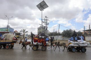 Izraelská armáda vyzvala obyvateľov východného Rafahu na evakuáciu
