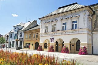Múzeum sa nachádza v centre Liptovského Mikuláša.