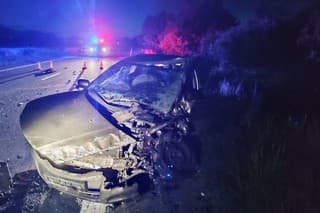 Nehoda motorových vozidiel pri Vranove nad Topľou sa skončila tragicky.