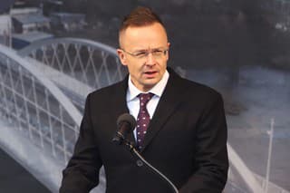 Na snímke maďarský minister zahraničných vecí a obchodu Péter Szijjártó 