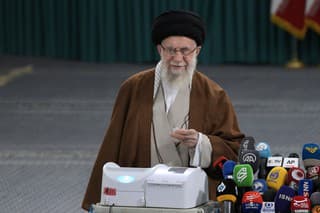 Iránsky najvyšší duchovný vodca ajatolláh Alí Chameneí.