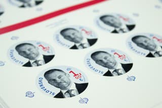 V ČR začali tlačiť Pellegriniho prezidentské známky