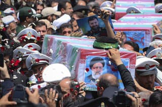 Pohreb iránskeho prezidenta Ebráhíma Raísího.