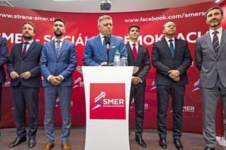 Vedenie strany Smer zostáva na pleciach podpredsedov strany.