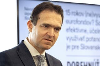 Na snímke predseda vlády SR Ľudovít Ódor.