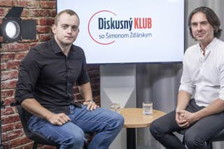 Matej Drlička v relácii Diskusný klub so Šimonom Žďárskym. 