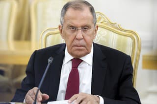 Ruský šéf diplomacie Sergej Lavrov a čínsky minister zahraničných vecí Wang I 