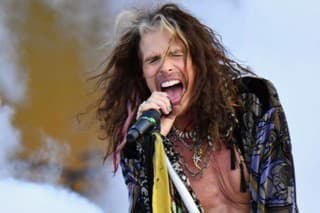 Americká rocková skupina Aerosmith ohlásila koniec. Dôvodom je trvalé poškodenie hlasiviek speváka Stevena Tylera. 