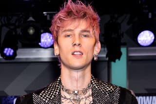 Hudobník Machine Gun Kelly (34).