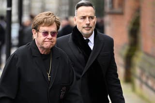 Elton John (77) s manželom Davidom Furnishom (61).