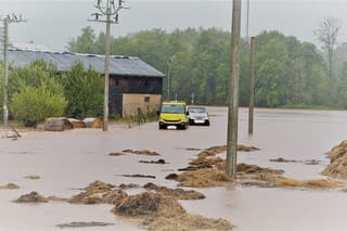 Niekoľko obci v Královohradeckom kraji zaplavilo. 
