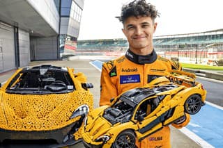 Kormidla sa ujal pilot F1 Lando Norris (24).