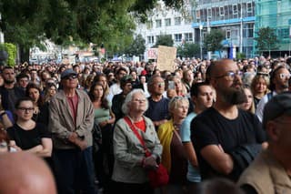 Protest proti ministerke Šimkovičovej v Bratislave.