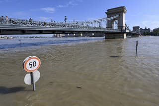 Takto vyzeralo nábrežie Dunaja v centre Budapešti v piatok 20. septembra.