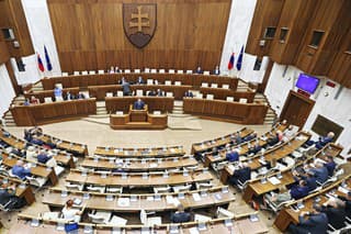 Parlament odsúhlasil