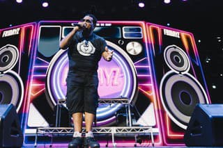 Americký raper Fatman Scoop zomrel vo veku 56 rokov.