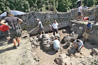 Archeológom na Pustom