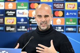 Na snímke španielsky tréner Manchesteru City Pep Guardiola počas tlačovej konferencie.