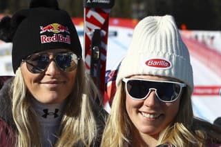 Na snímke dve fenomenálne lyžiarky Lindsey Vonnová a Mikaela Shiffrinová.  