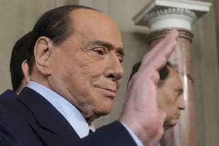 Lekári opäť informovali, že Berlusconiho stav sa zlepšil.