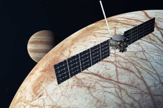 Odštartovala sonda Europa Clipper, ktorá bude skúmať Jupiterov mesiac Európa.