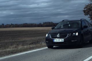 Vodič na ceste II/573 medzi obcami Dlhou nad Váhom a Šoporňou na povolenej deväťdesiatke jazdil rýchlosťou 163 km/h!