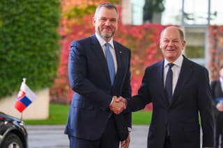 Prezident SR Peter Pellegrini a nemecký kancelár Olaf Scholz.