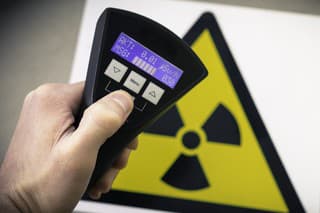 Measuring radiation with a modern digital handheld device