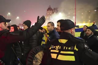 Útok na izraelských futbalových fanúšikov vyvolal šok nielen v Holandsku a Izraeli, ale aj v zahraničí.