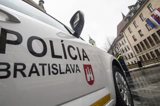 Bratislavská mestská polícia dohliada aj na dodržiavanie protikoronových opatrení.