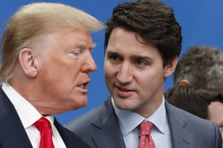 Donald Trump (vľavo) a Justin Trudeau na archívnej snímke z roku 2019.