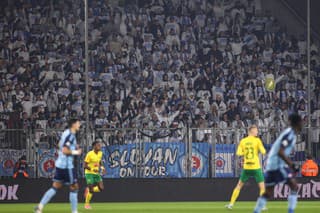 Na snímke fanúšikovia ŠK Slovan Bratislava v zápase 17. kola futbalovej Niké ligy medzi MŠK Žilina - ŠK Slovan Bratislava.