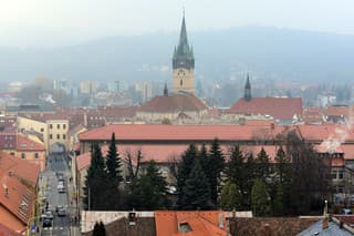 Pohľad z Vodárenskej veže na centrum Prešova.